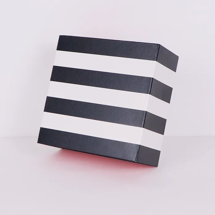 กล่องของขวัญลิ้นชัก